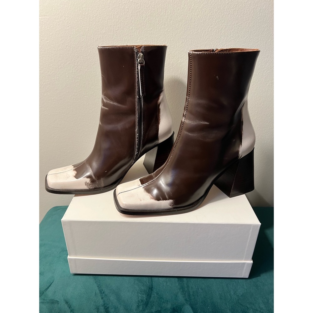Alohas, square toe, heeled boots, leather, two toned
